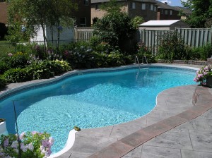 Backyardpool